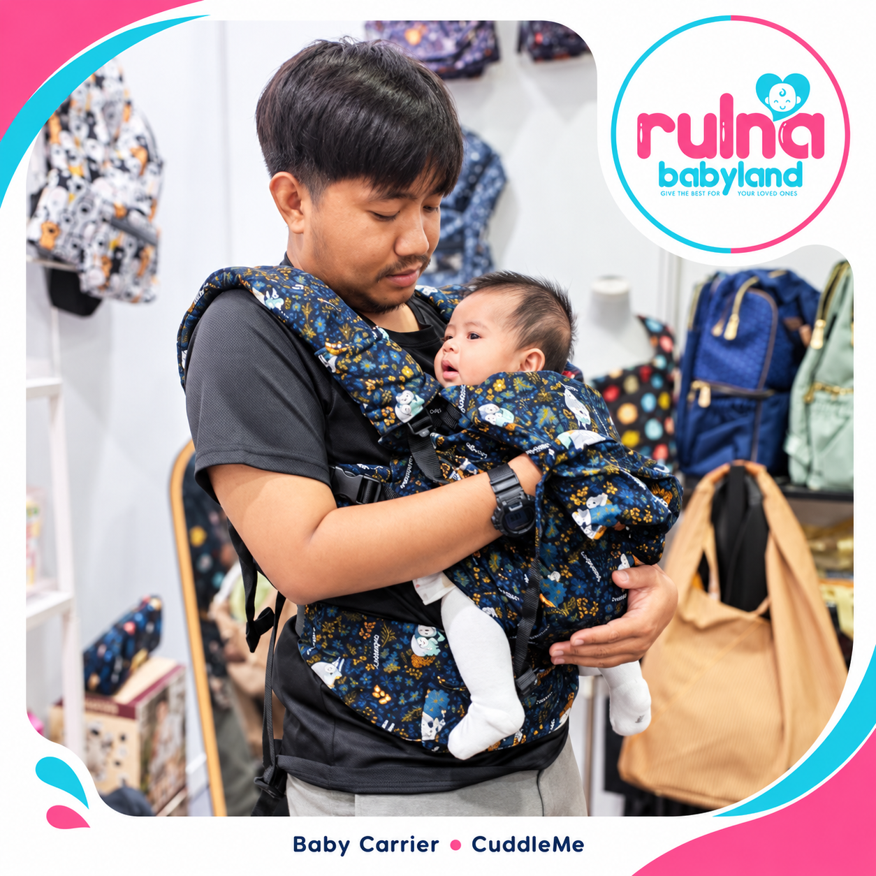 Ayah mendukung baby dalam Cuddle Me Ultimo bercorak biru